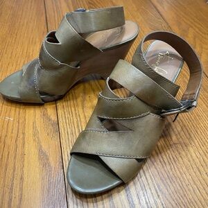 Women’s Franco Sarto wedge